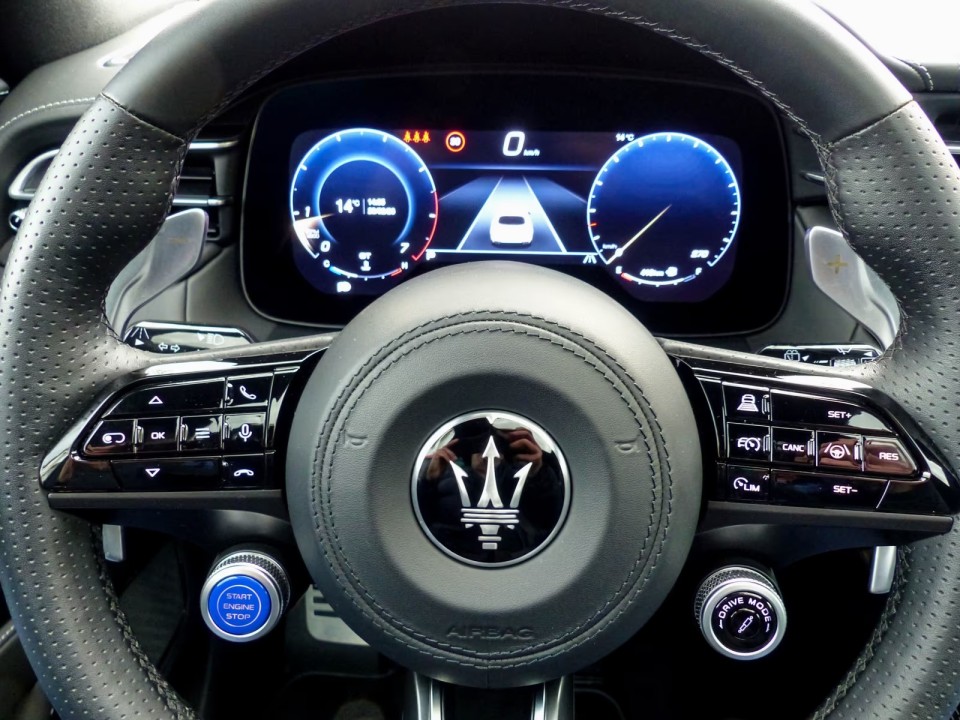 Maserati Grecale - foto 11