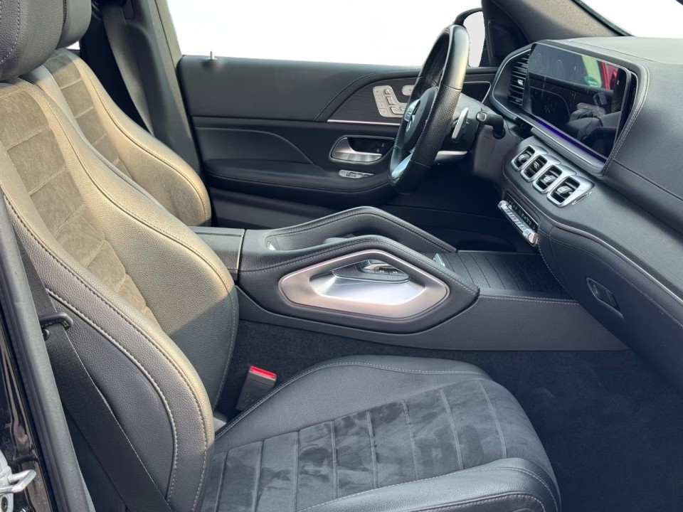 Mercedes-Benz GLE 400d 4MATIC AMG Line - foto 12