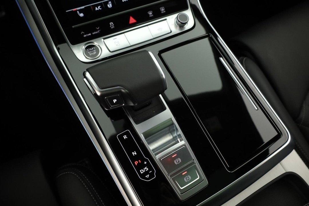 Audi Q8 50TDI quattro tiptronic S-Line - foto 16