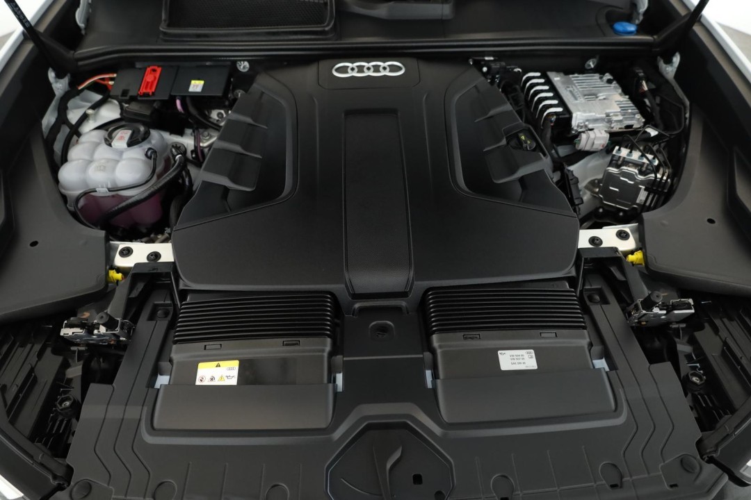 Audi Q8 50TDI quattro tiptronic S-Line - foto 24