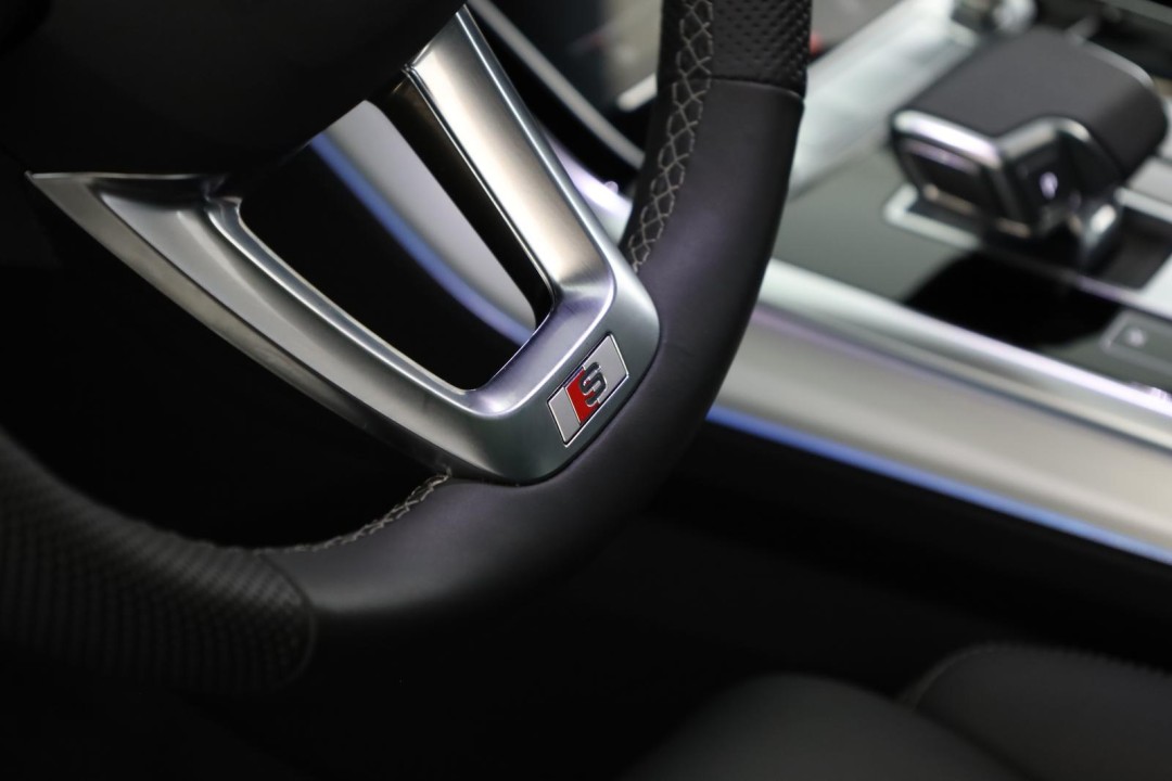 Audi Q8 50TDI quattro tiptronic S-Line - foto 13