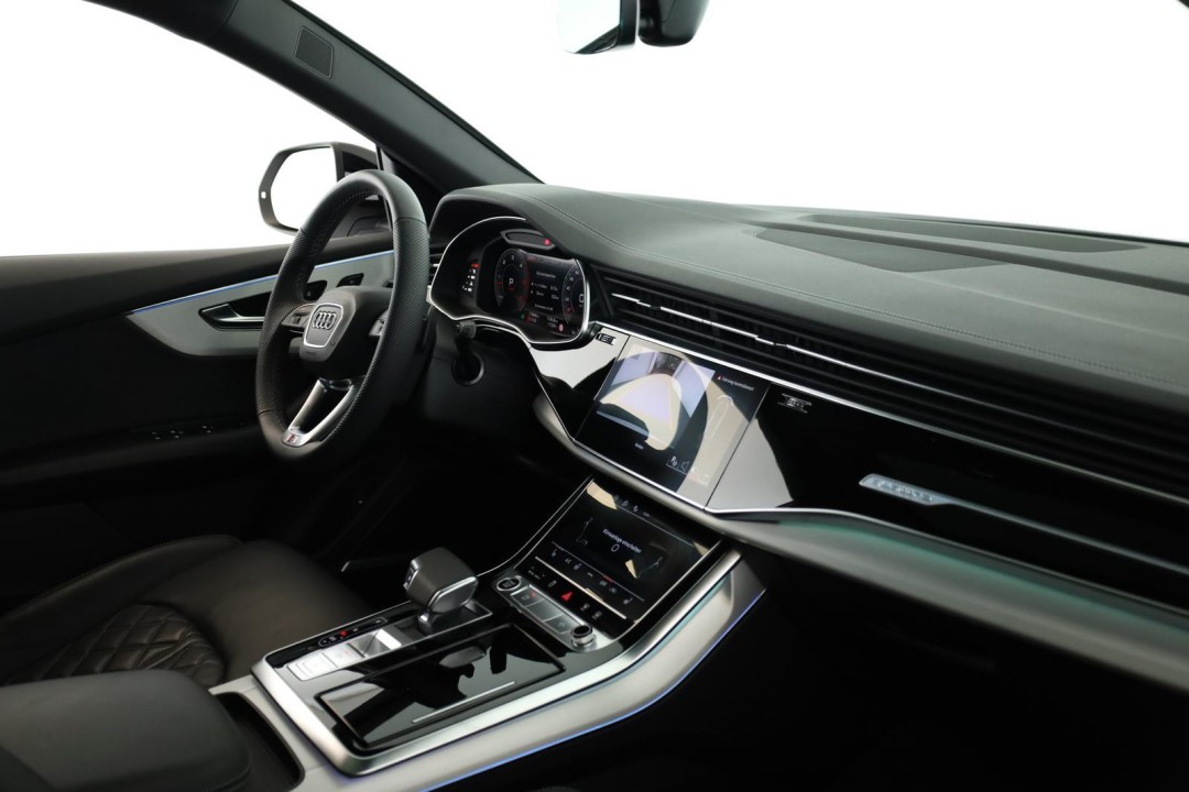 Audi Q8 50TDI quattro tiptronic S-Line - foto 11