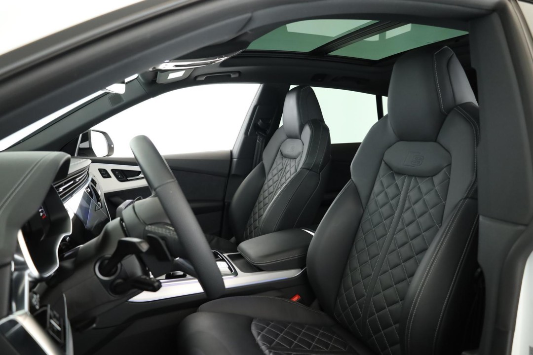 Audi Q8 50TDI quattro tiptronic S-Line - foto 8