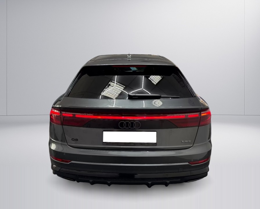 Audi Q8 50 TDI S-line (3)
