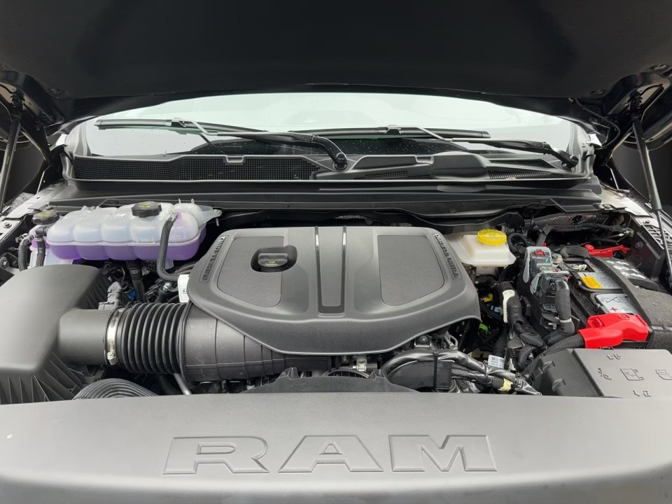 Dodge RAM 1500 Laramie - foto 19