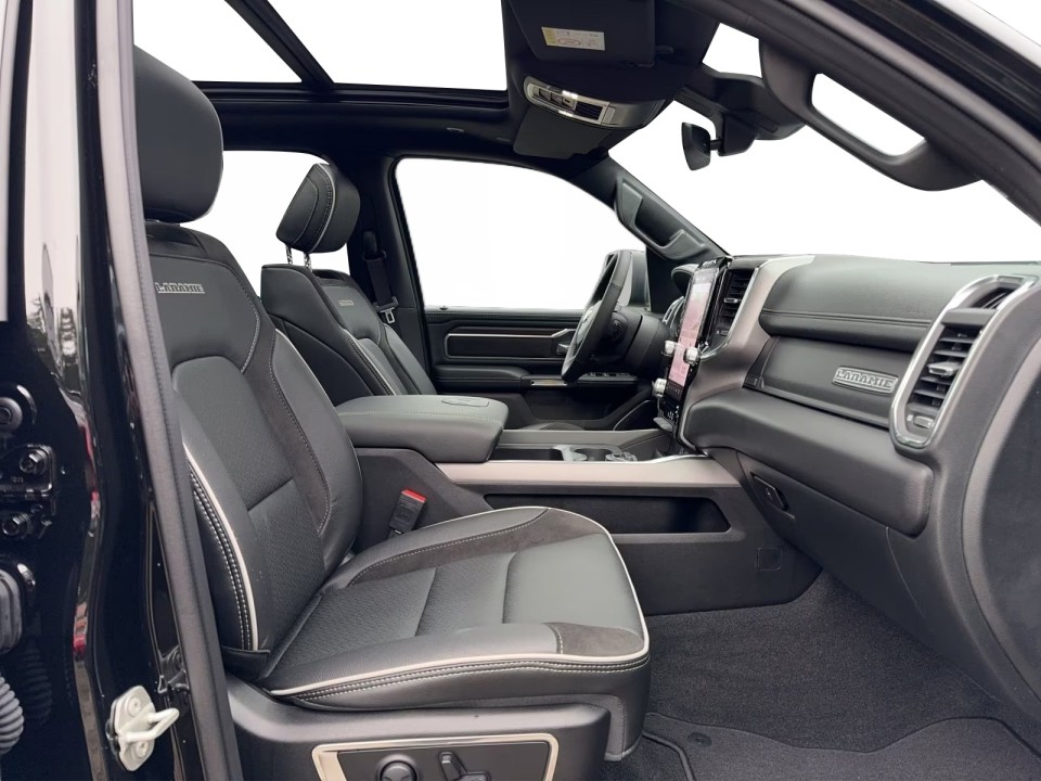 Dodge RAM 1500 Laramie - foto 9