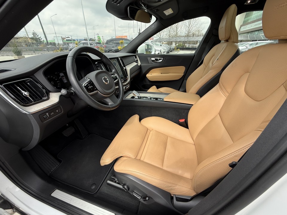 Volvo XC 60 T8 Recharge AWD Inscription - foto 11