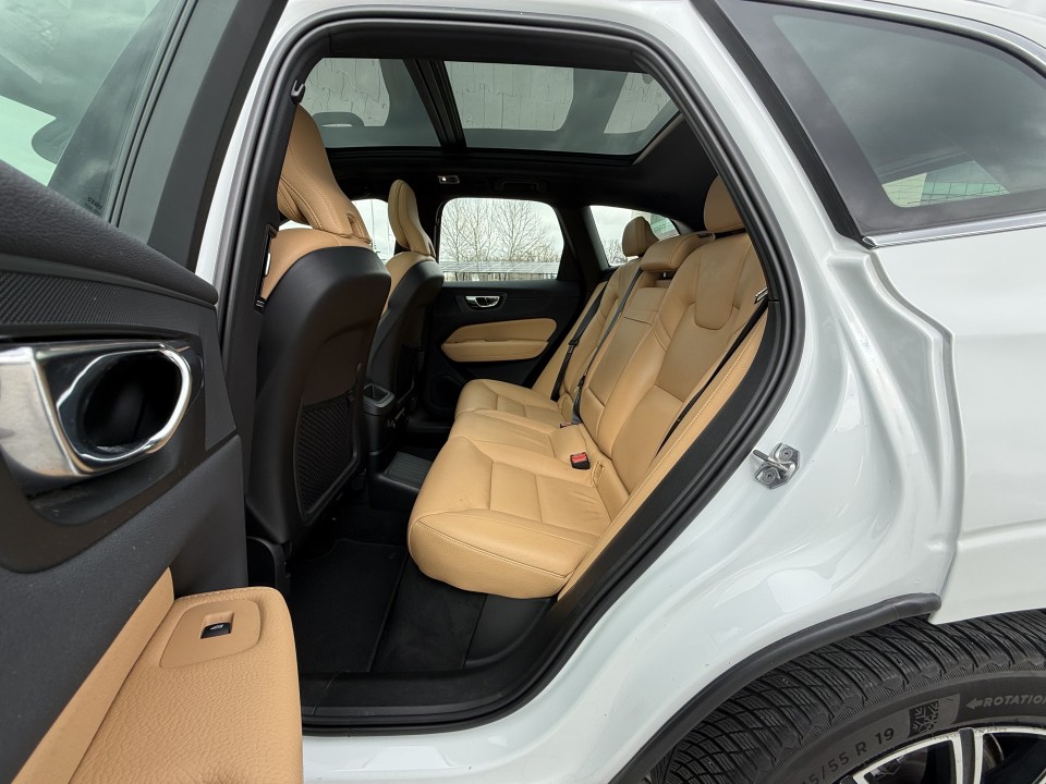 Volvo XC 60 T8 Recharge AWD Inscription - foto 13