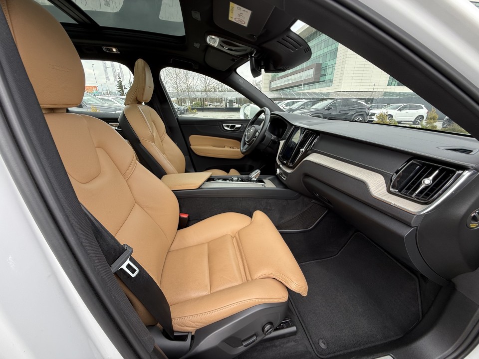 Volvo XC 60 T8 Recharge AWD Inscription - foto 18