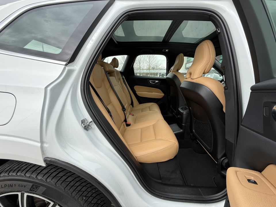 Volvo XC 60 T8 Recharge AWD Inscription - foto 19