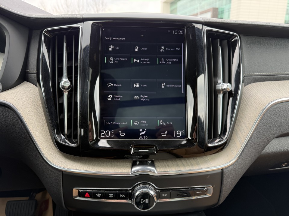 Volvo XC 60 T8 Recharge AWD Inscription - foto 26