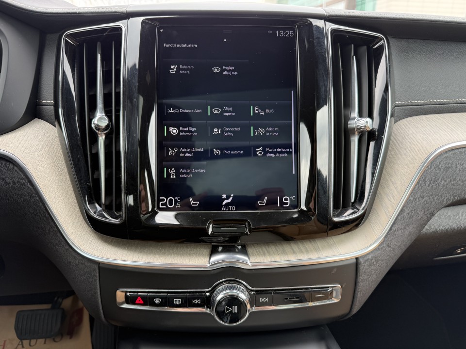 Volvo XC 60 T8 Recharge AWD Inscription - foto 27