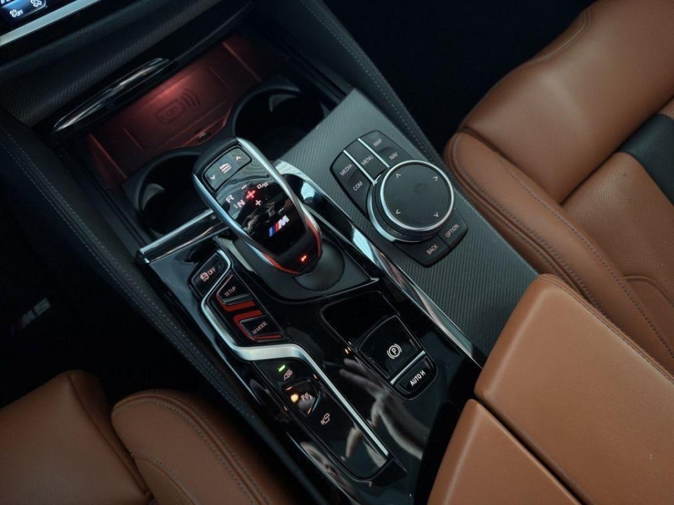 BMW M5 Competition - foto 10