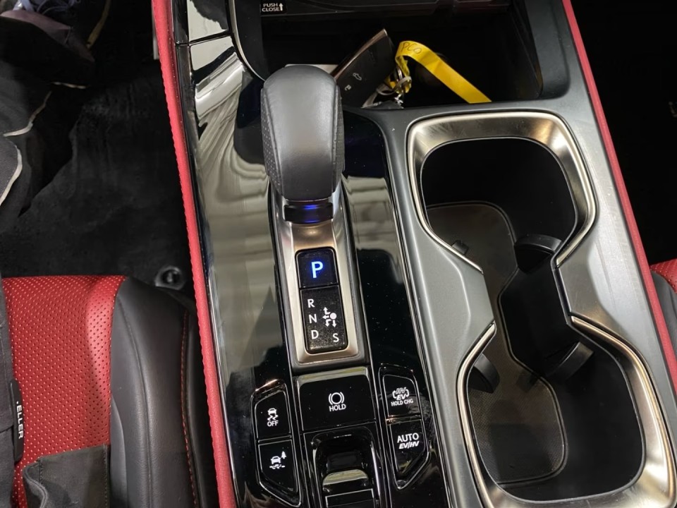 Lexus Seria NX 450h+ AWD F-Sport - foto 17