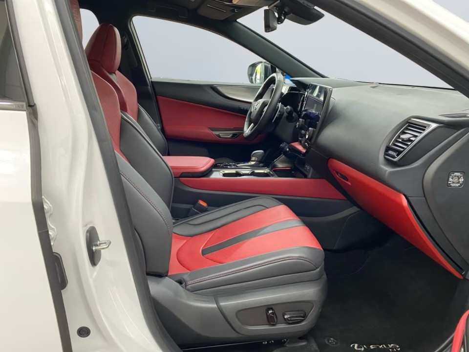 Lexus Seria NX 450h+ AWD F-Sport - foto 13