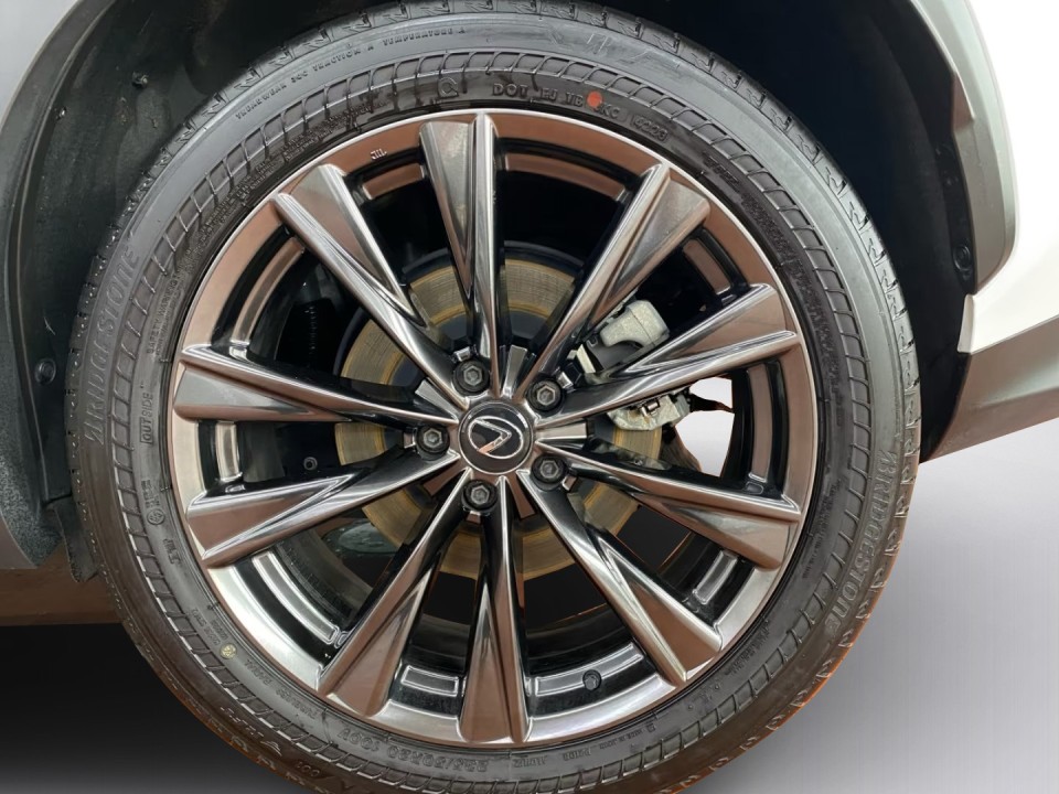 Lexus Seria NX 450h+ AWD F-Sport - foto 26