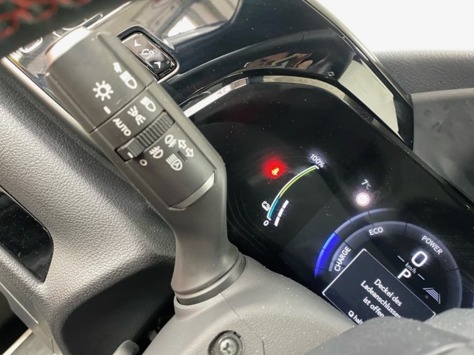 Lexus Seria NX 450h+ AWD F-Sport - foto 16