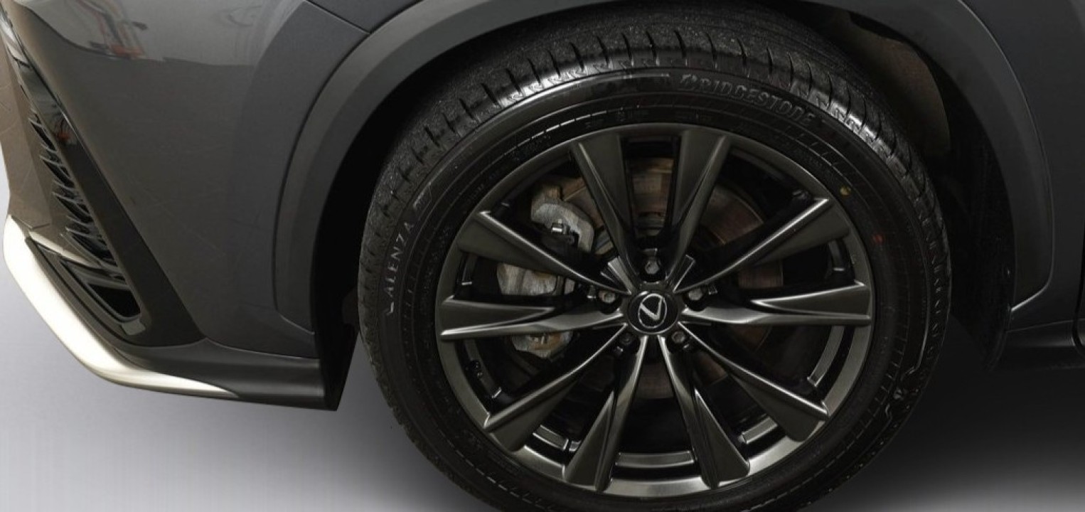 Lexus Seria NX 450h+ AWD F-Sport - foto 18