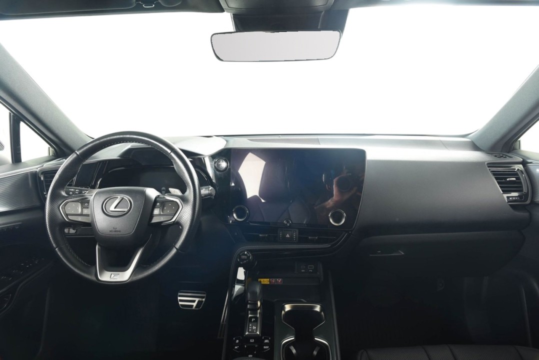 Lexus Seria NX 450h+ AWD F-Sport - foto 8