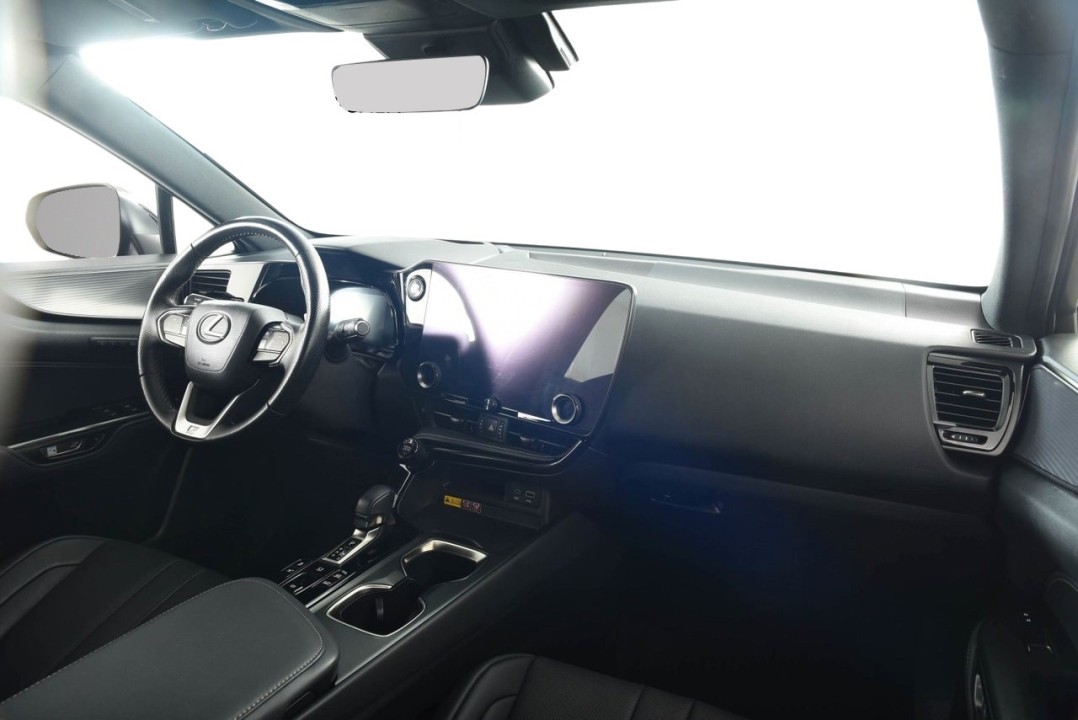 Lexus Seria NX 450h+ AWD F-Sport - foto 9