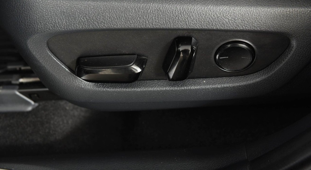 Lexus Seria NX 450h+ AWD F-Sport - foto 14