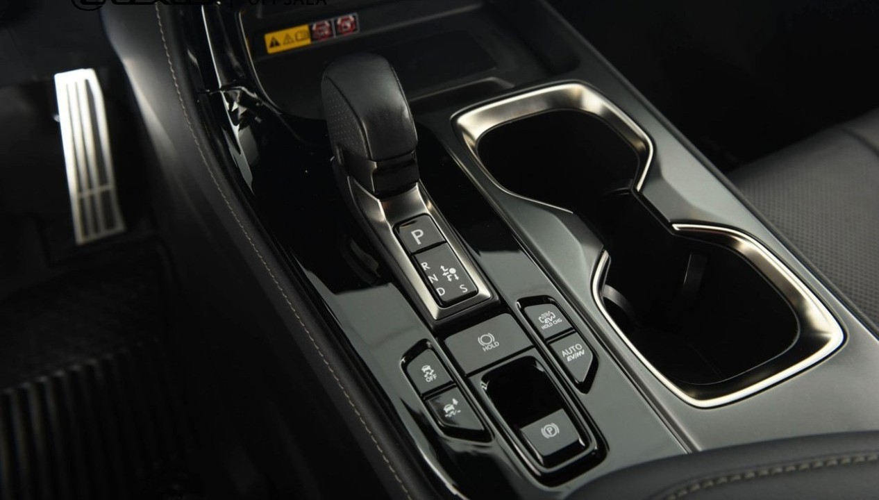 Lexus Seria NX 450h+ AWD F-Sport - foto 12