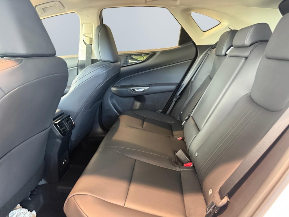 Lexus Seria NX 450h+ Executive - foto 10
