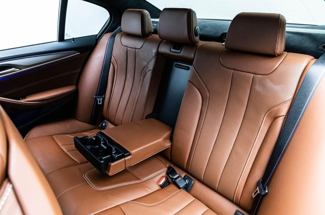 BMW M5 Competition - foto 28