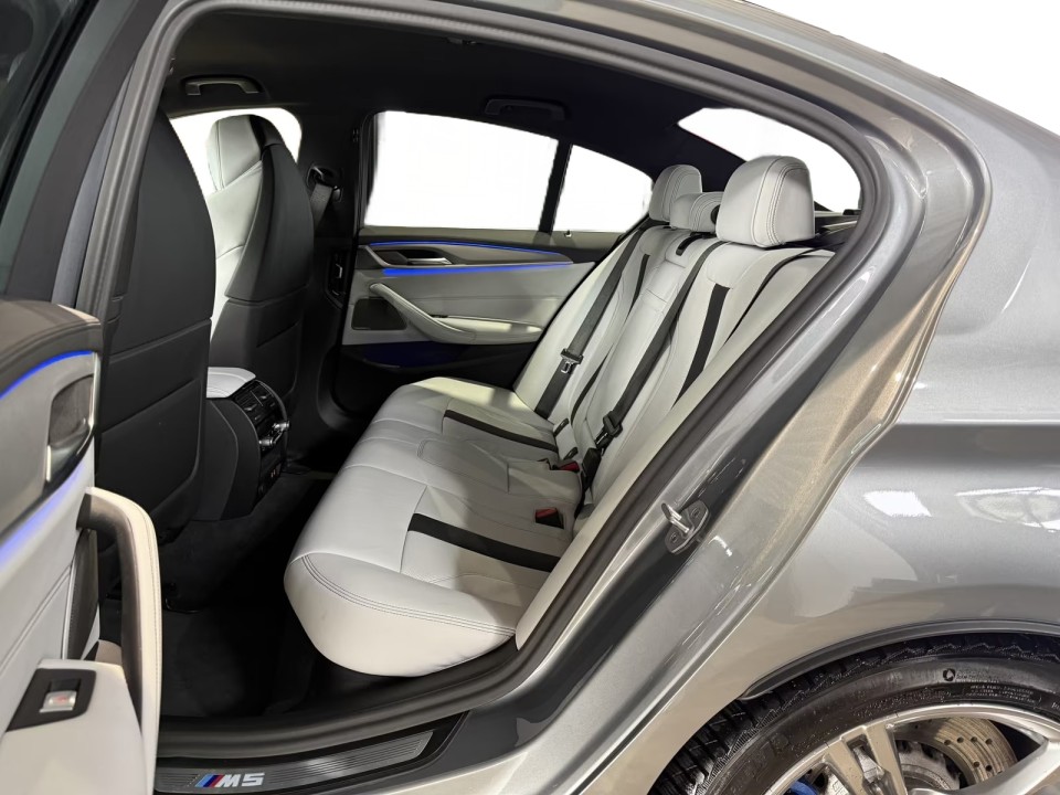BMW M5 - foto 21