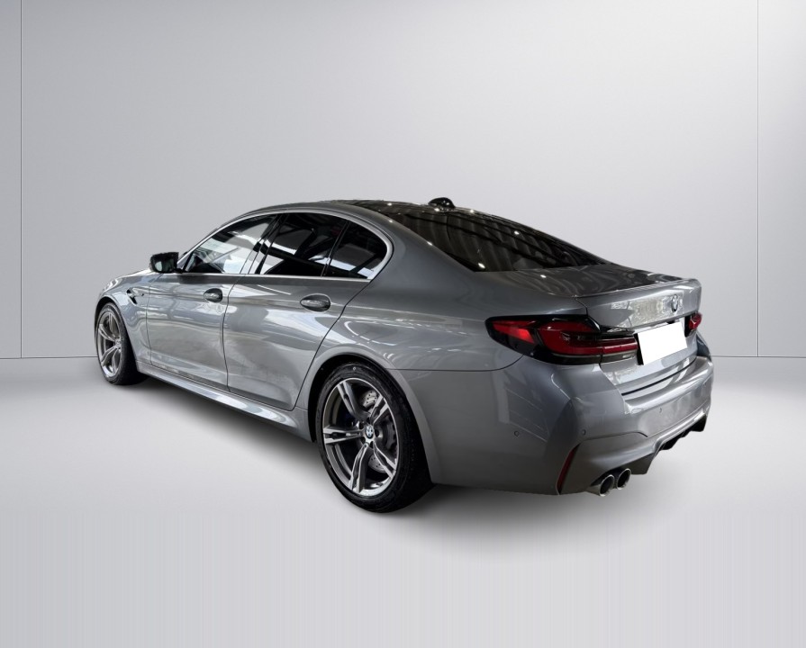 BMW M5 (5)