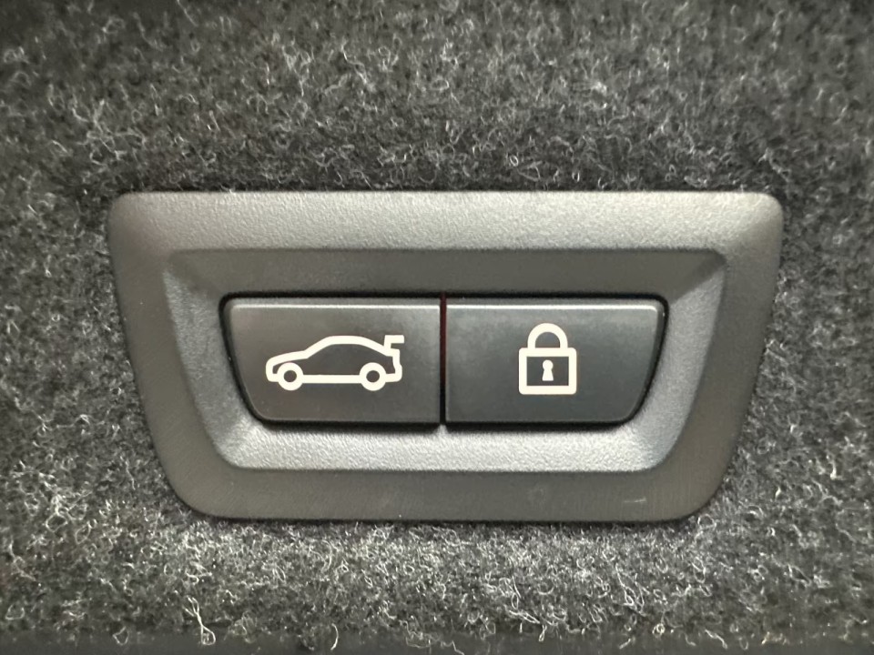 BMW M5 Competition - foto 12