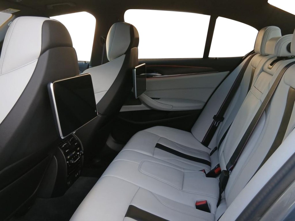 BMW M5 Competition - foto 7