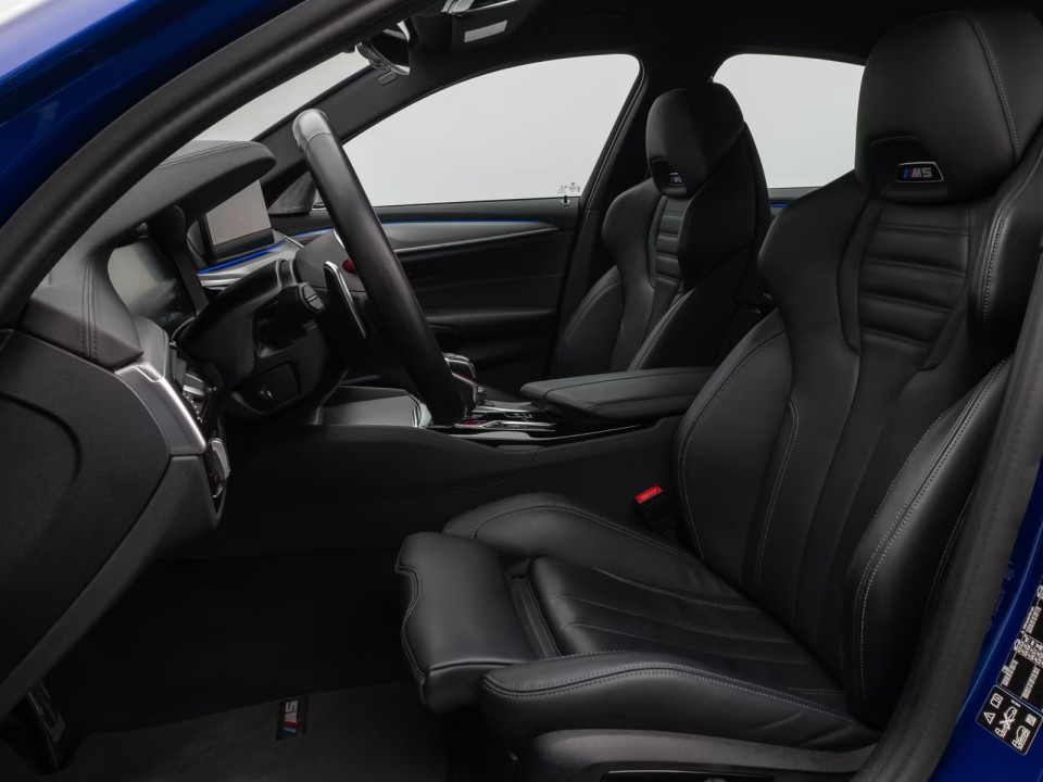 BMW M5 Competition - foto 21