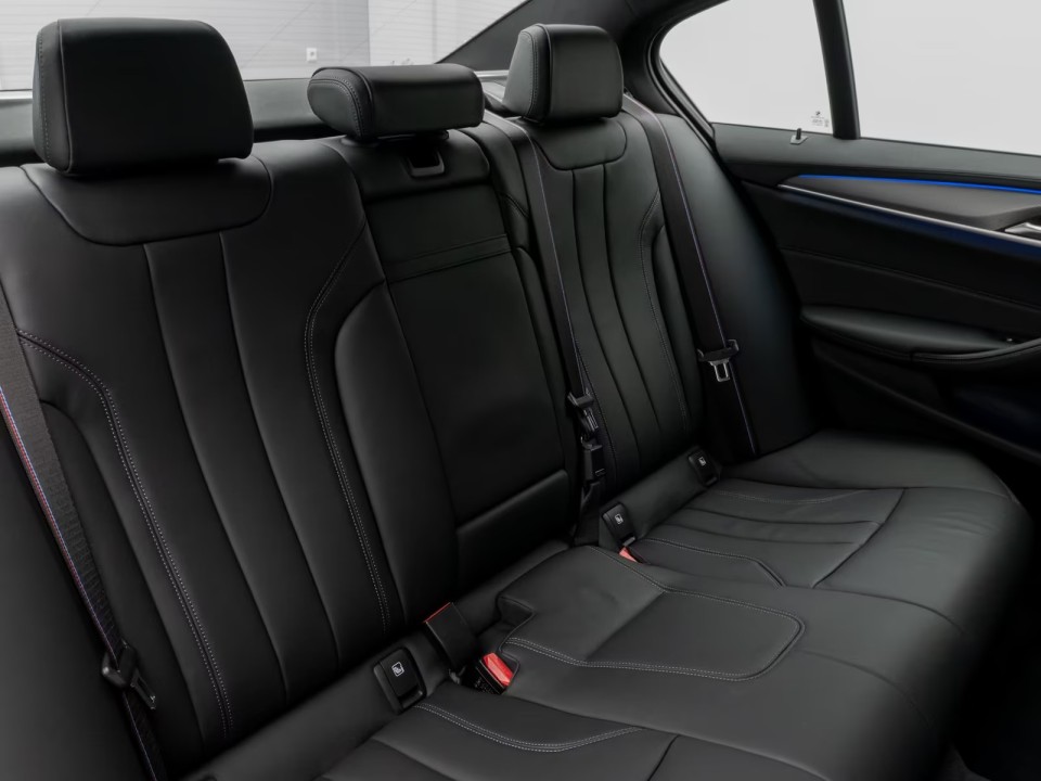 BMW M5 Competition - foto 27