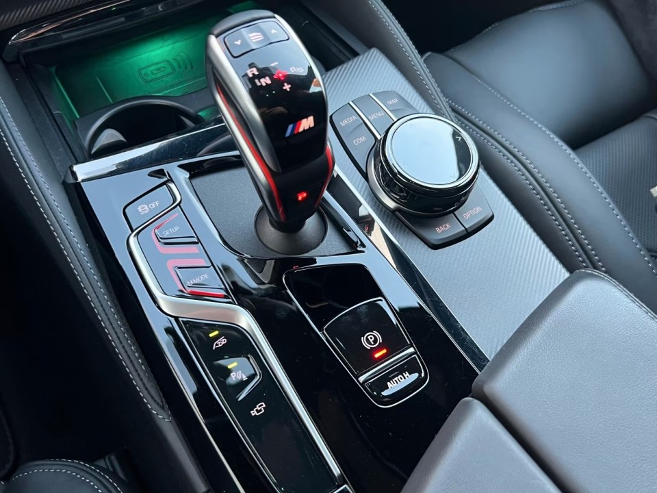 BMW M5 Competition - foto 14