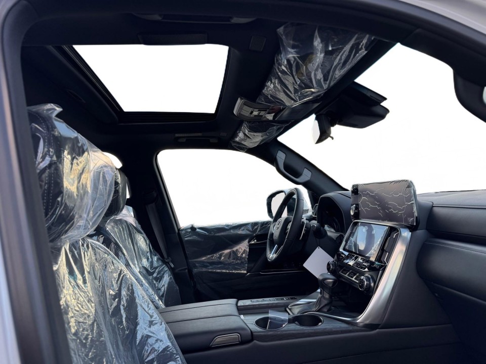 Lexus Seria LX 500d Luxury - foto 8