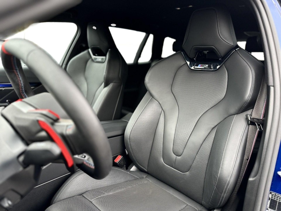 BMW M5 Touring - foto 12
