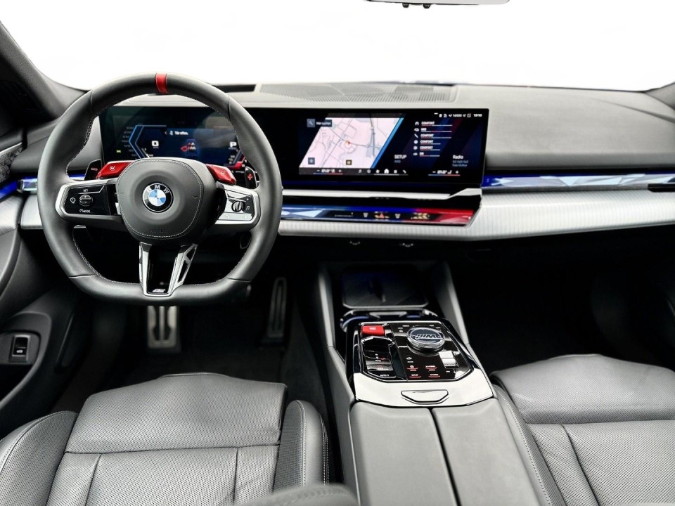 BMW M5 Touring - foto 10