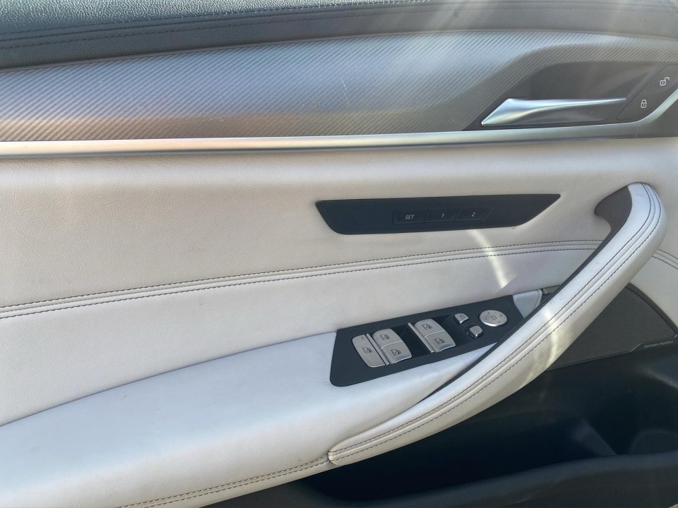 BMW M5 Competition - foto 17