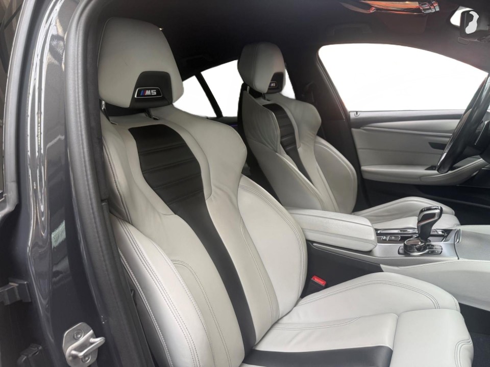 BMW M5 Competition - foto 13
