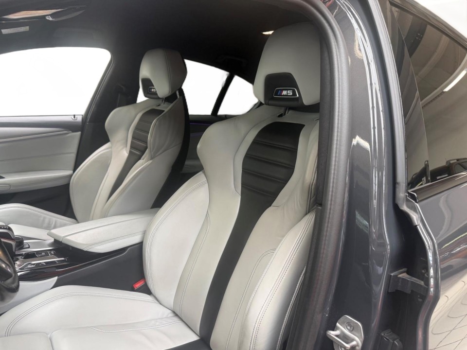 BMW M5 Competition - foto 10