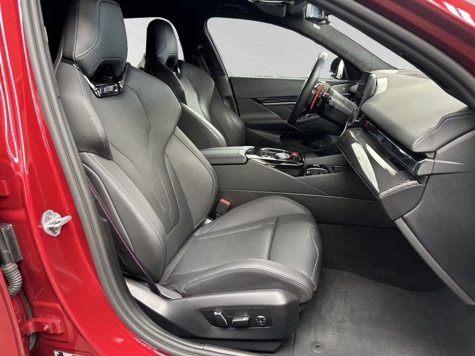 BMW M5 Touring - foto 8