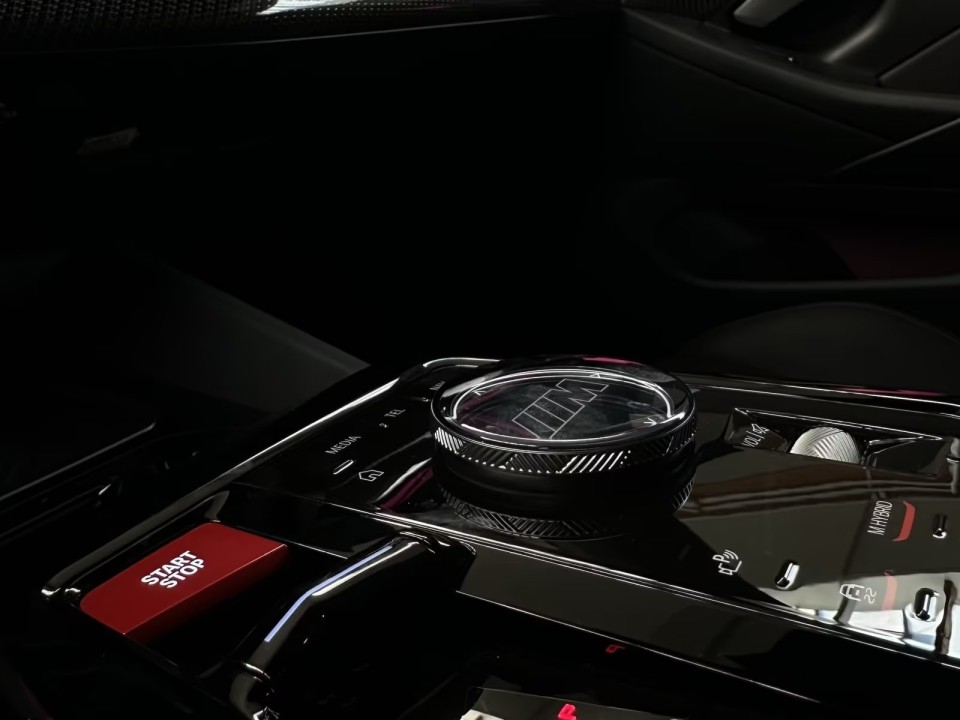 BMW M5 Touring - foto 10