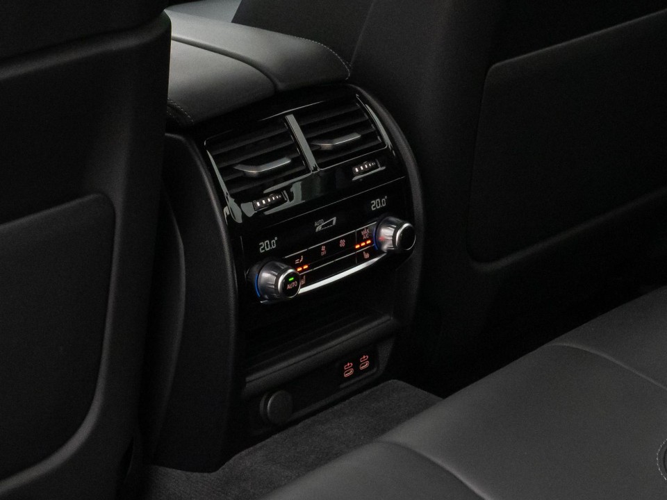 BMW M5 Competition - foto 31