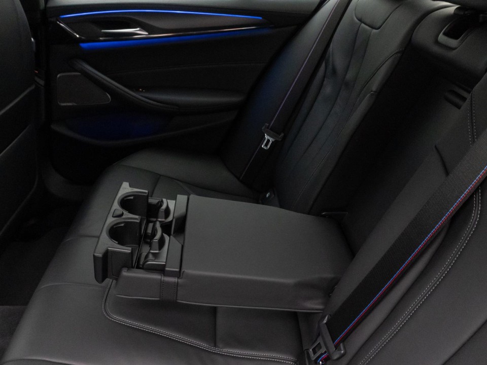 BMW M5 Competition - foto 21