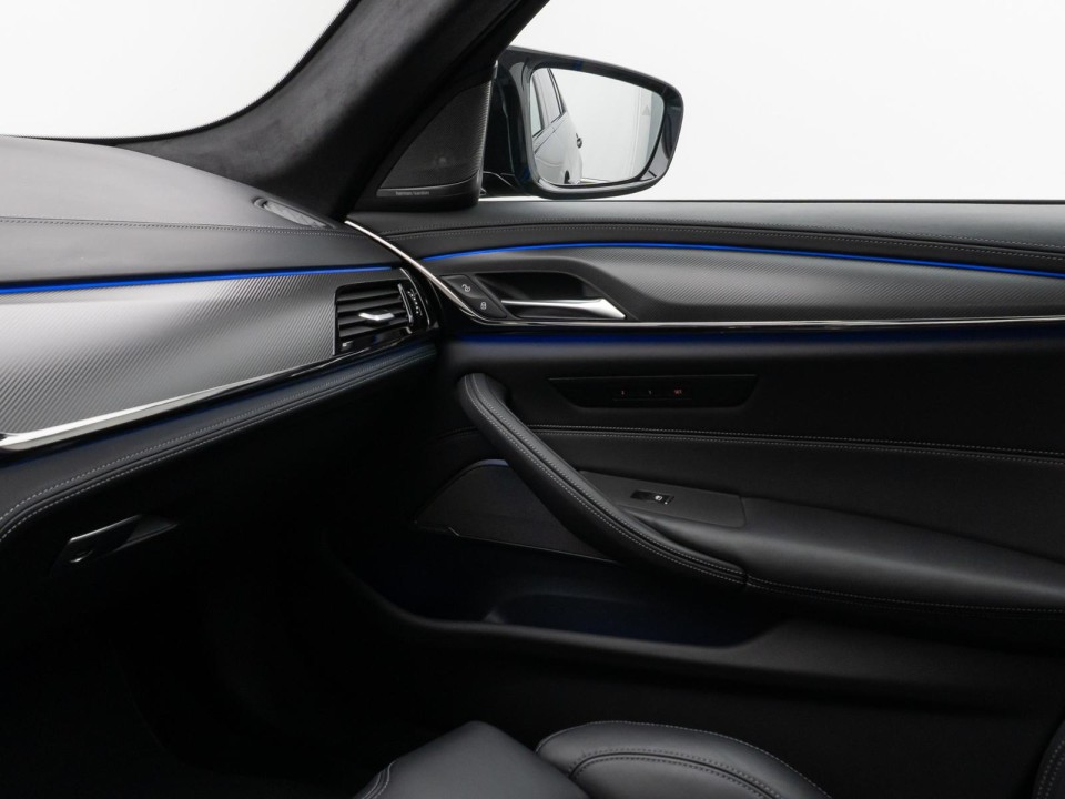 BMW M5 Competition - foto 30