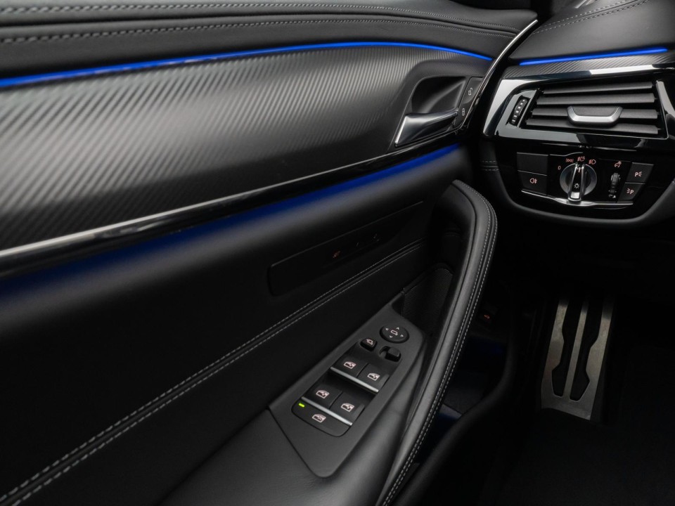 BMW M5 Competition - foto 32