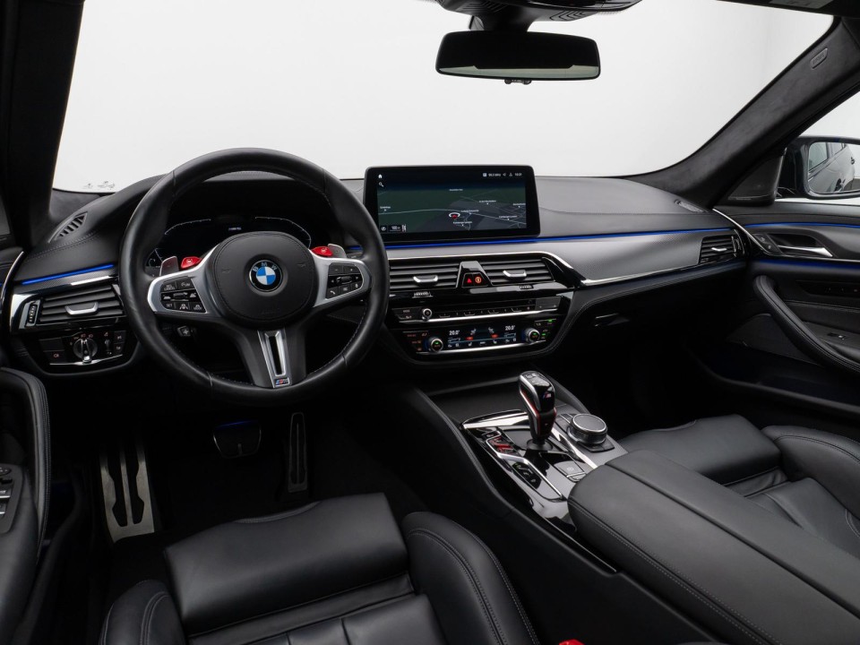 BMW M5 Competition - foto 23