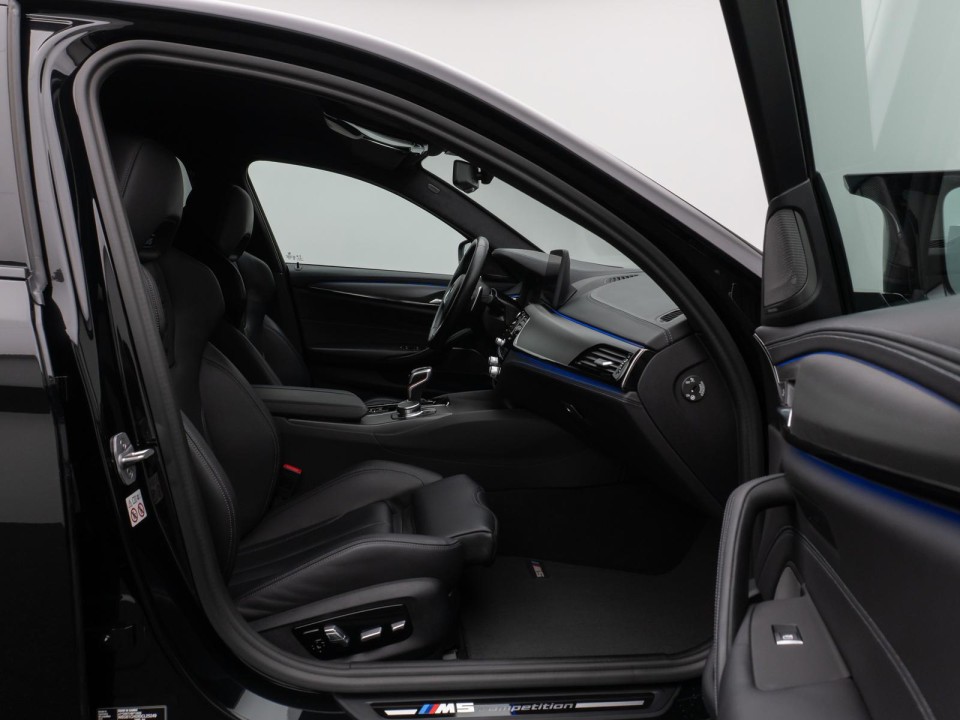 BMW M5 Competition - foto 16