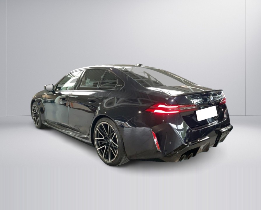 BMW M5 (5)